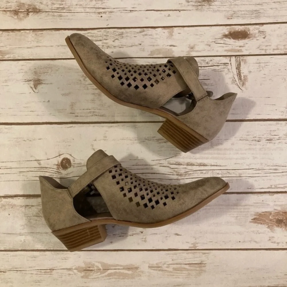 Roebuck & Co Tara Taupe Laser Cut Ankle Booties 8